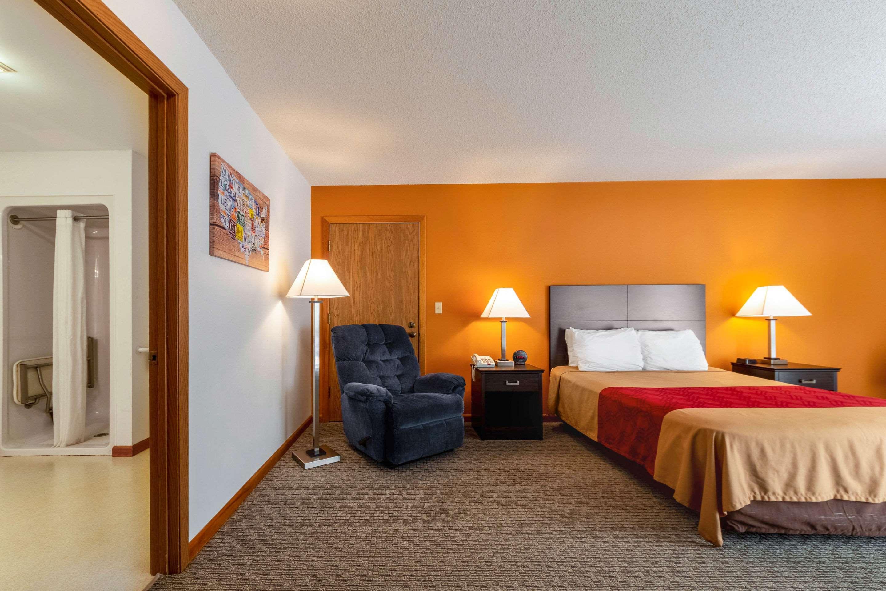Econo Lodge Lakeshore Manistique Ngoại thất bức ảnh