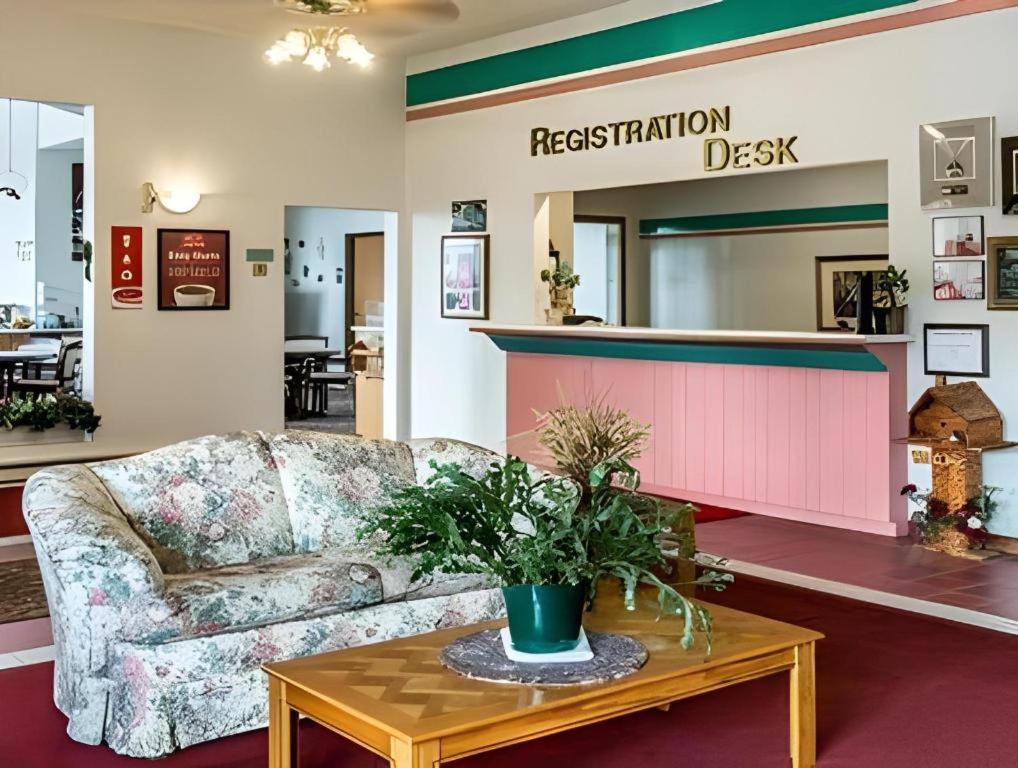 Econo Lodge Lakeshore Manistique Ngoại thất bức ảnh