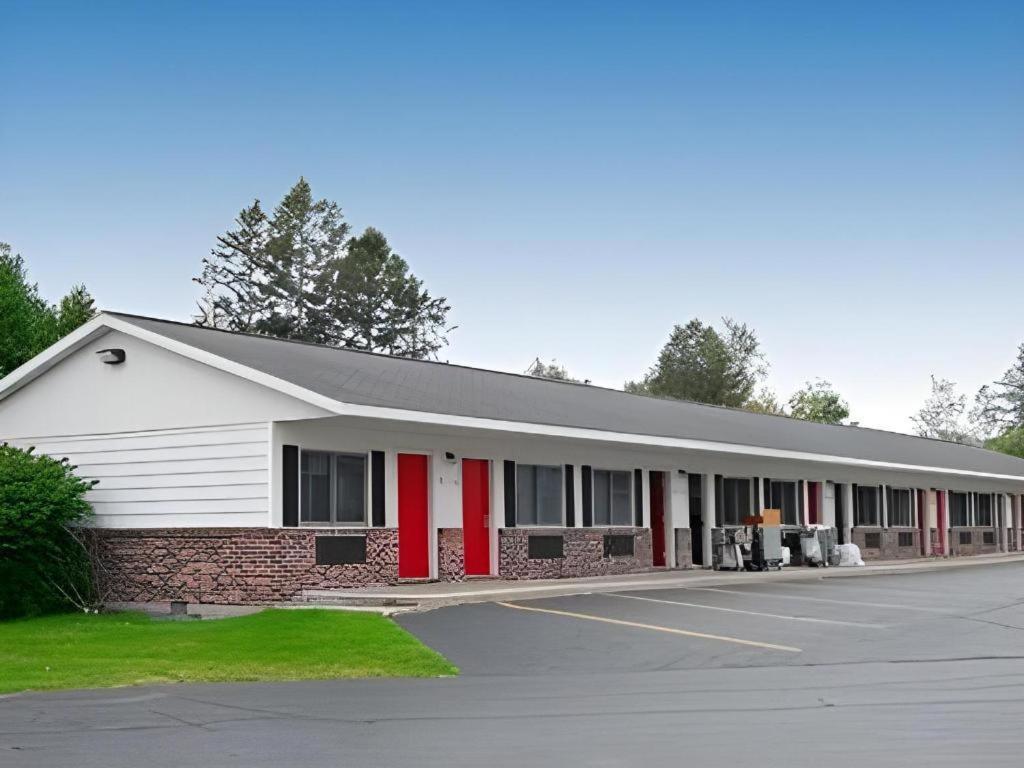 Econo Lodge Lakeshore Manistique Ngoại thất bức ảnh